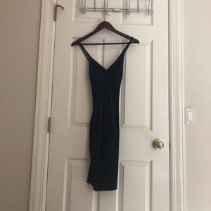 Lulu’s Blue Velvet Bodycon Dress